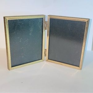 Vintage Brass BiFold 2 Photo Freestanding Non Reflecting Glass Picture Frame